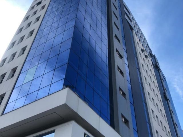 Sala com 32m², para alugar, no bairro Centro em Florianópolis