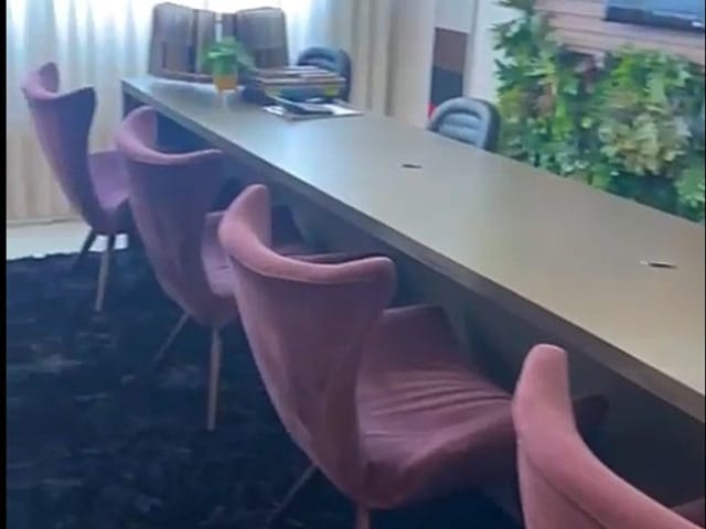 Sala com 28m², à venda, no bairro Setor Bueno em Goiânia