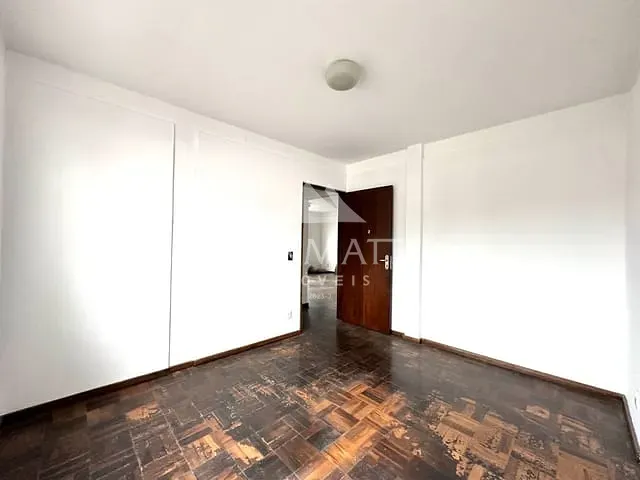 Sala com 92m², para alugar, no bairro Centro (Blumenau) em Blumenau