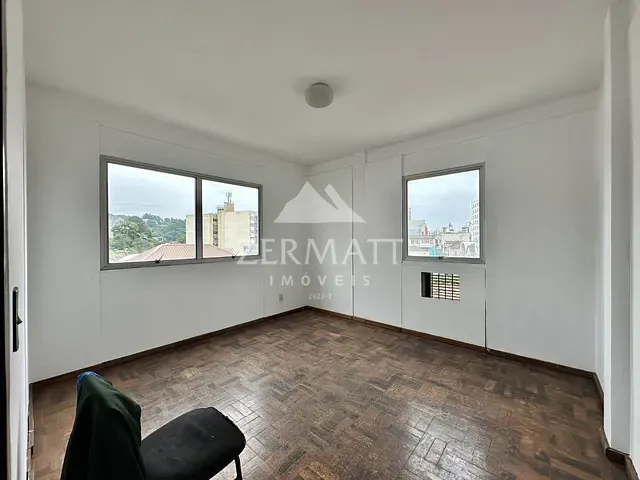 Sala com 92m², para alugar, no bairro Centro (Blumenau) em Blumenau