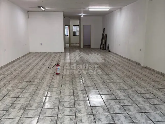 Sala para alugar, no bairro Centro em Diadema