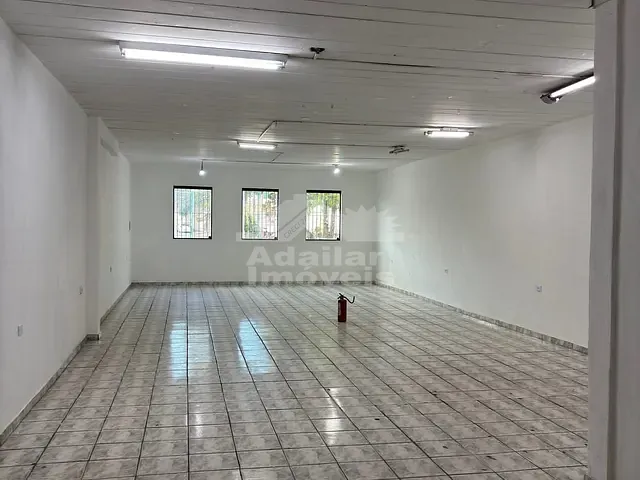 Sala para alugar, no bairro Centro em Diadema