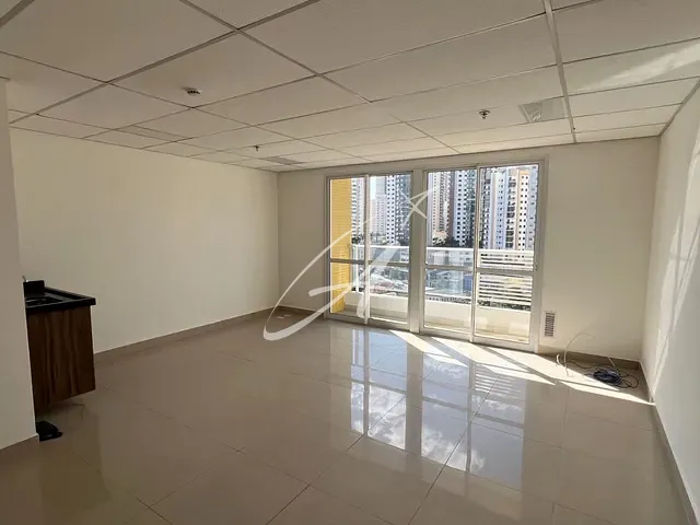 Sala com 38m², para alugar, no bairro Vila Regente Feijó em São Paulo