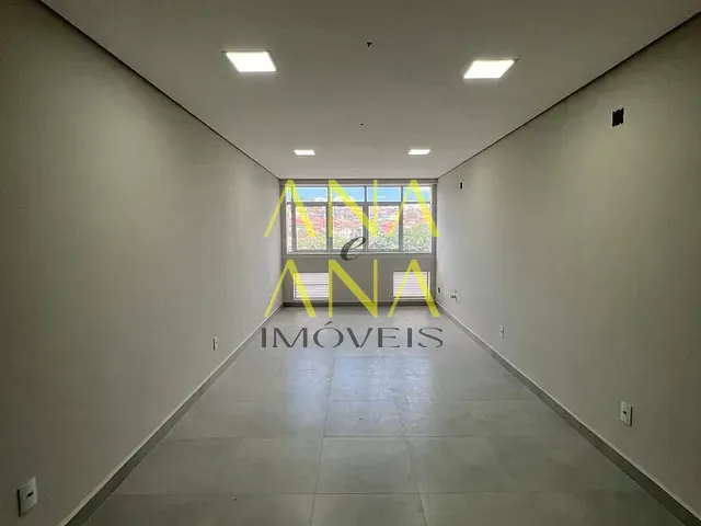 Sala à venda, no bairro Condomínio Residencial Euroville em Bragança Paulista