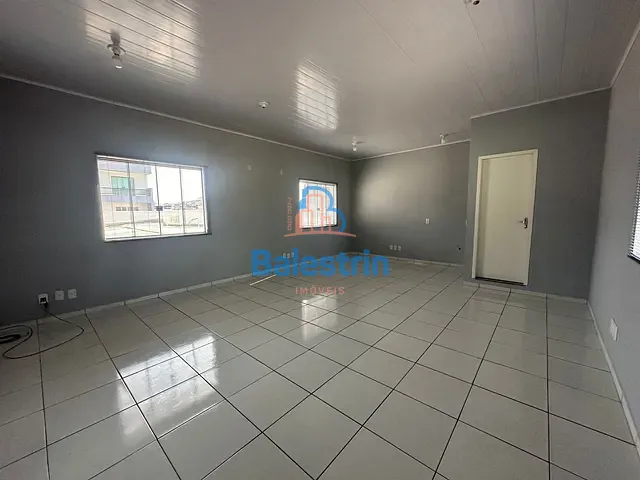 Sala para alugar, no bairro Centro em Fraiburgo
