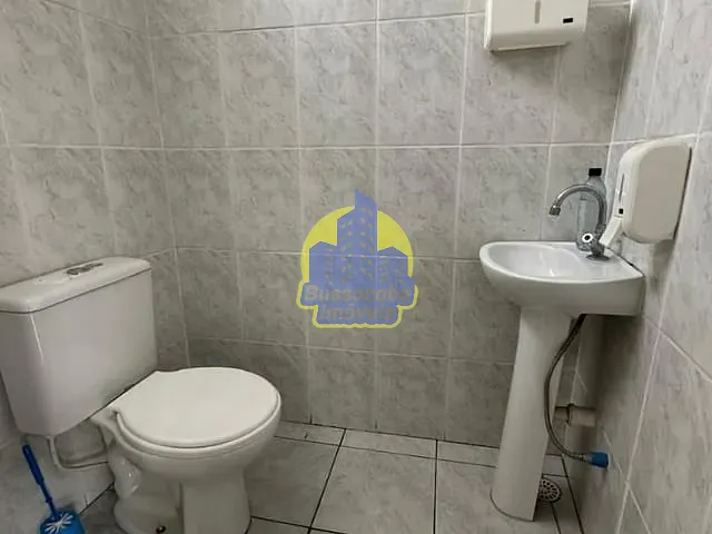 Sala com 40m², para alugar, no bairro Vila Silva Ribeiro em Carapicuíba