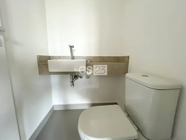 Sala à venda ou para alugar, no bairro Bela Suiça em Londrina