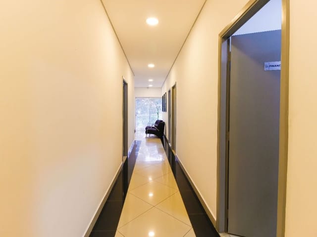 Sala à venda, no bairro Guaiauna em São Paulo