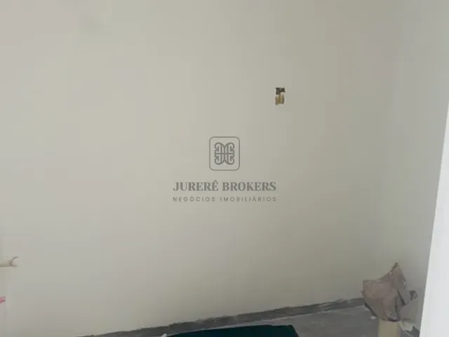 Sala com 34m², à venda, no bairro Jurerê em Florianópolis
