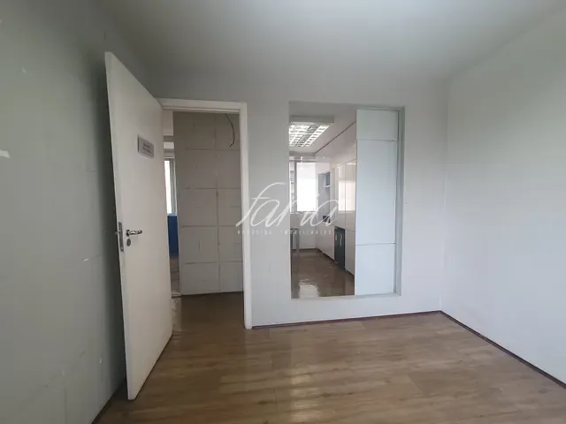 Conjunto comercial com 76m², à venda, no bairro Paraíso em São Paulo