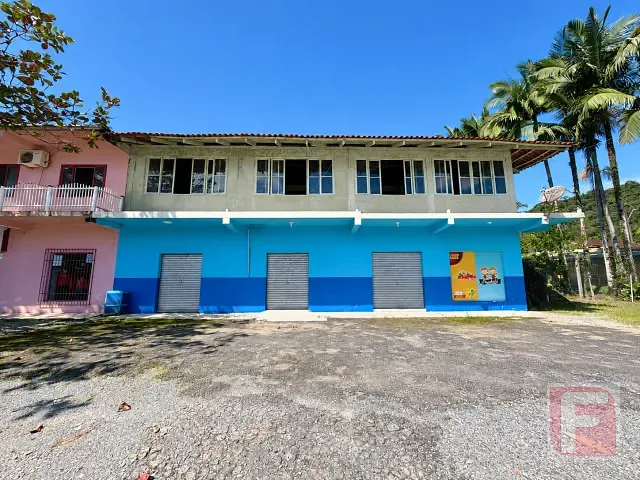 Sala para alugar, no bairro Saí Mirim em Itapoá
