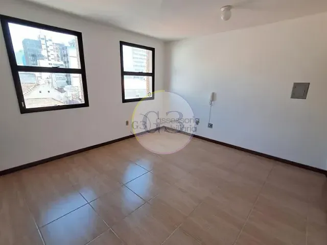 Sala à venda, no bairro Centro em Pelotas