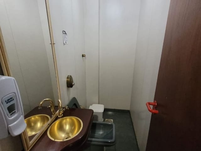 Sala com 46m², para alugar, no bairro Piratininga em Niterói