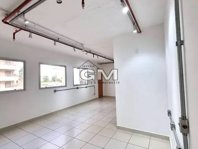 Sala à venda ou para alugar, no bairro Jardim Botânico em Ribeirão Preto