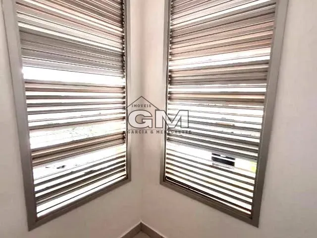 Sala à venda ou para alugar, no bairro Jardim Botânico em Ribeirão Preto