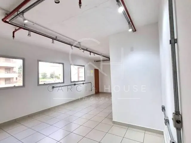 Sala à venda ou para alugar, no bairro Jardim Botânico em Ribeirão Preto