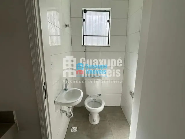 Sala com 58m², para alugar, no bairro CENTRO em GUAXUPÉ