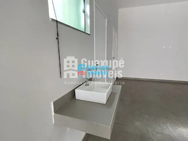 Sala com 58m², para alugar, no bairro CENTRO em GUAXUPÉ