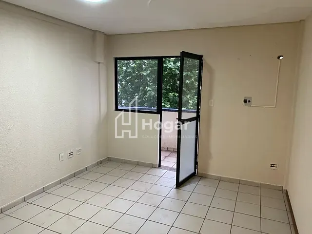 Sala para alugar, no bairro Vila Ipiranga em Londrina