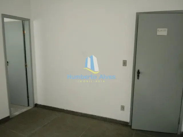 Sala para alugar, no bairro Centro em Vitória da Conquista