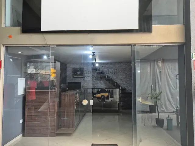 Sala com 33m², à venda, no bairro Jardim da Glória em Cotia
