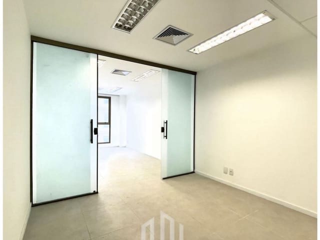 Foto do Sala - Sala comercial para locação com 31m²,  Condomínio Le Monde Office na Barra Barra da Tijuca, RJ. | KAL Administração de Imóveis