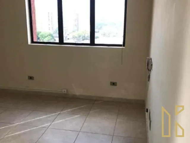 Sala com 75m², à venda, no bairro Centro em Londrina
