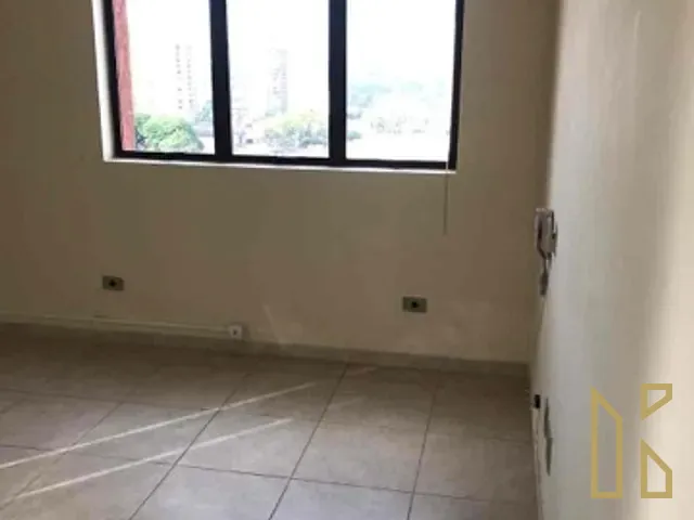 Sala com 75m², à venda, no bairro Centro em Londrina
