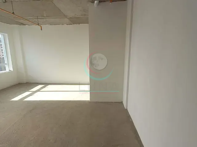 Sala à venda, no bairro Chácara Santo Antônio (Zona Sul) em São Paulo