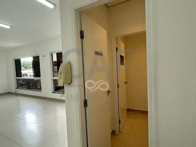 Sala com 49m², para alugar, no bairro Centro em Jaguariúna