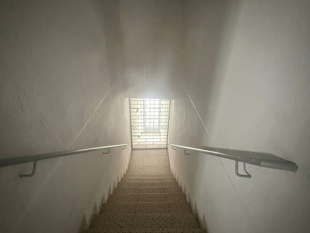 Sala com 205m², para alugar, no bairro Novo Mundo em Curitiba
