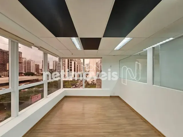 Sala à venda ou para alugar, no bairro Norte (Águas Claras) em Brasília