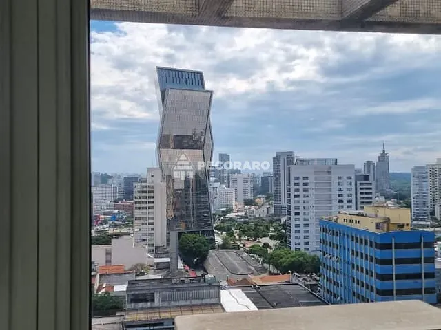 Sala com 101m², à venda, no bairro Pinheiros em São Paulo