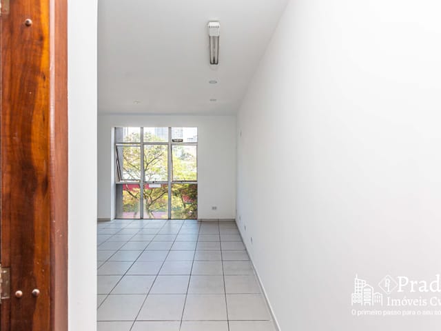 Sala à venda, no bairro Centro em Curitiba
