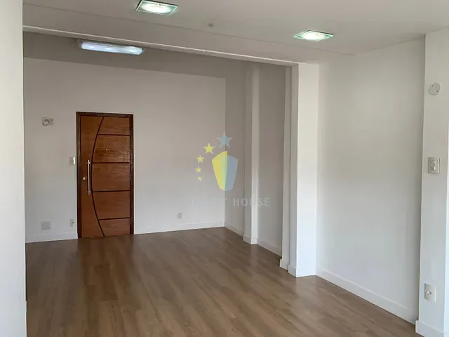 Sala à venda, no bairro Méier em Rio de Janeiro