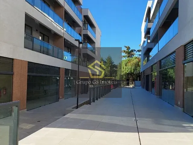 Sala com 36m², para alugar, no bairro Pinheirinho em Vinhedo