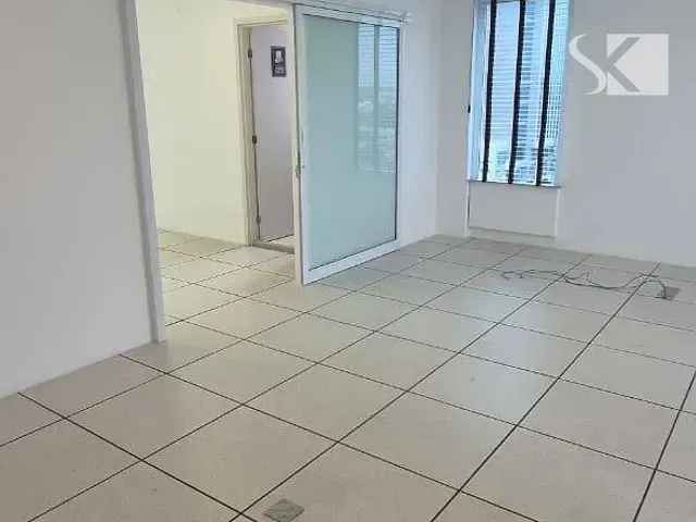 Sala para alugar, no bairro Parque Campolim em Sorocaba