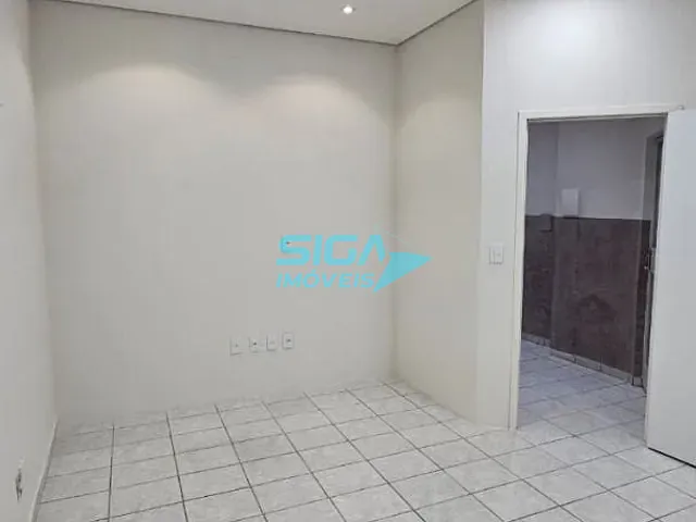Sala para alugar, no bairro Centro em Pouso Alegre