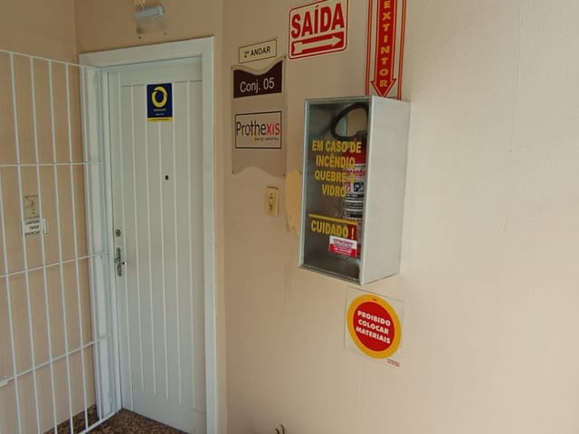 Sala com 102m², para alugar, no bairro Centro em Florianópolis