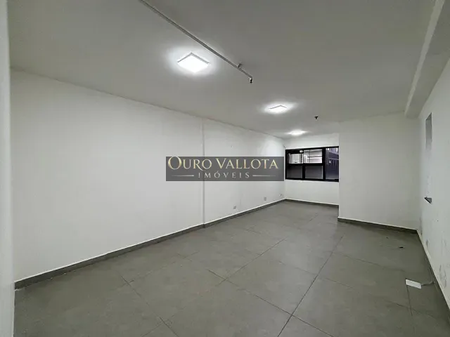 Sala à venda, no bairro Itaim Bibi em São Paulo
