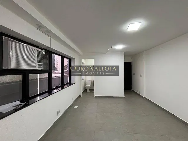 Sala à venda, no bairro Itaim Bibi em São Paulo