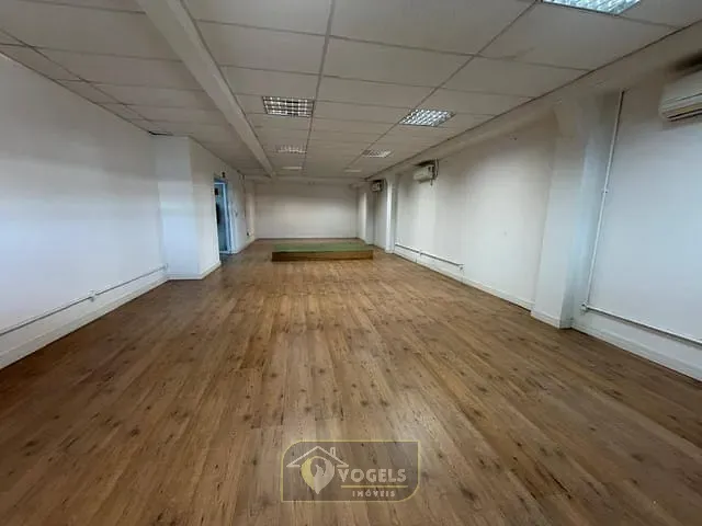 Sala com 340m², para alugar, no bairro Borda da Mata em Jaguariúna