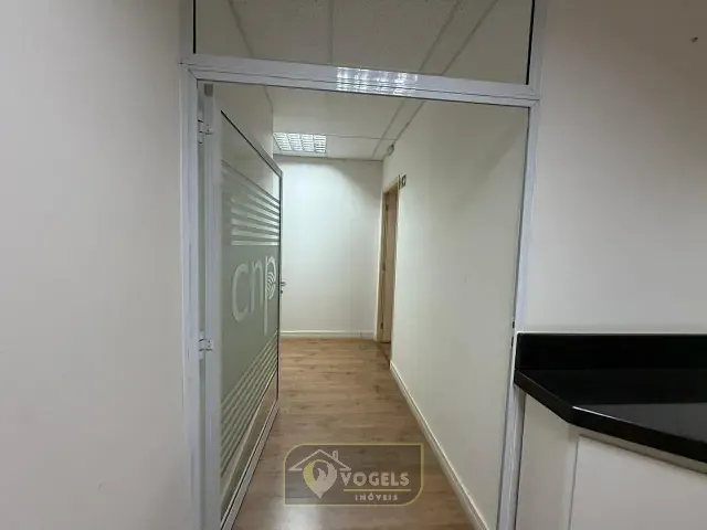 Sala com 340m², para alugar, no bairro Borda da Mata em Jaguariúna
