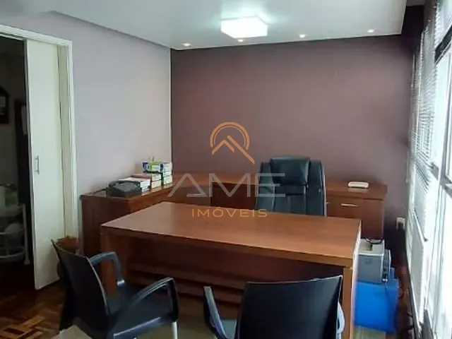 Sala à venda, no bairro Centro em Pelotas