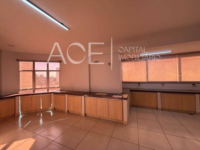 Sala para alugar, no bairro Setor Central em Goiânia