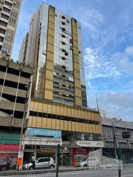 Sala à Venda em Centro