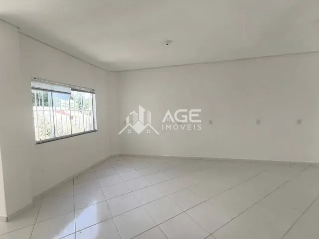 Sala à venda, no bairro Três Vendas em Erechim