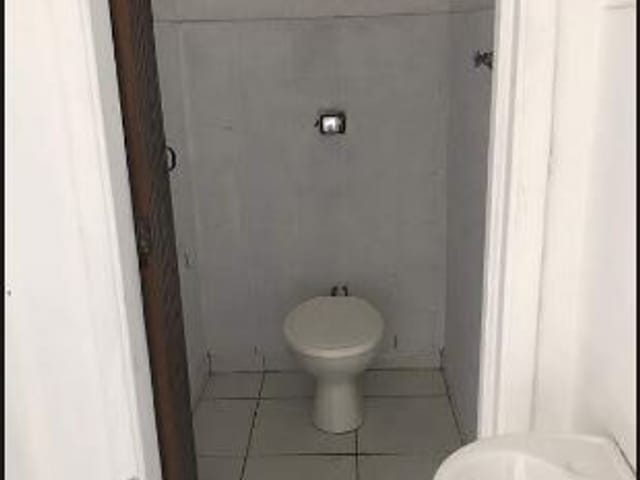 Sala para alugar, no bairro Vila Firmiano Pinto em São Paulo