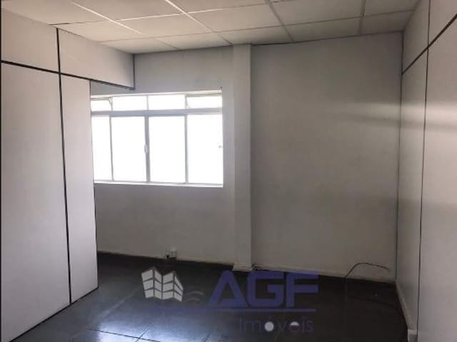 Sala para alugar, no bairro Vila Firmiano Pinto em São Paulo