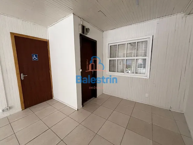 Sala para alugar, no bairro Centro em Fraiburgo